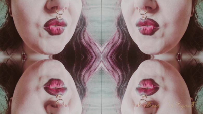 Mxtress Valleycat: Supernatural Lips