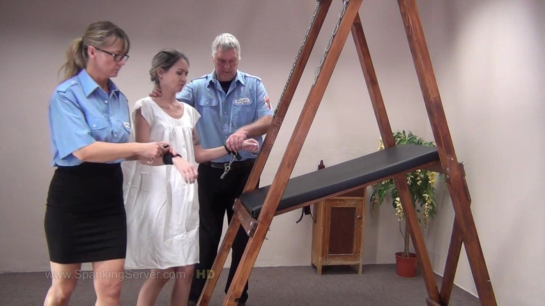 Spanking Server: シシ・アス・ウィップ 34232