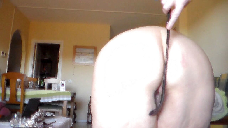 Sex hub couple: Jen的大屁股被john打屁股