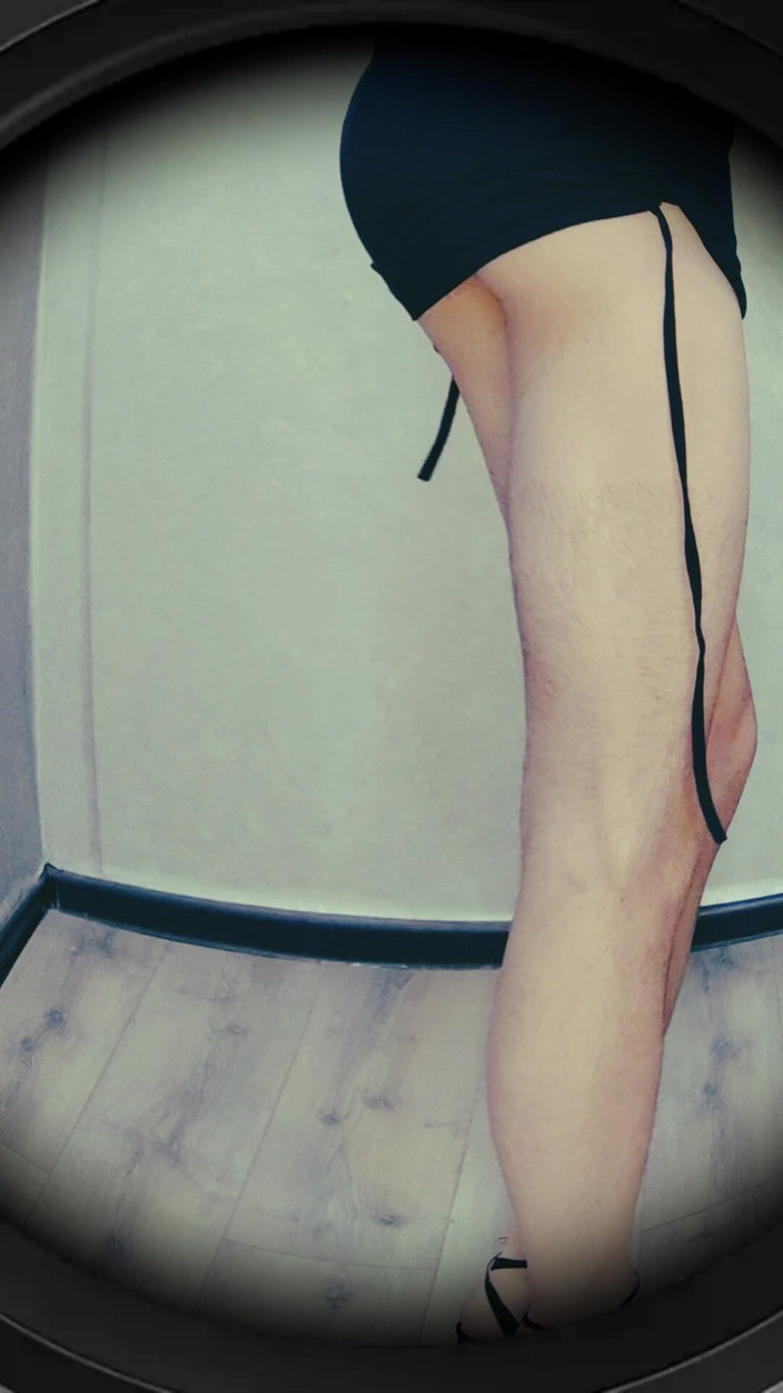 Lana Cross: Cammino da solo per casa