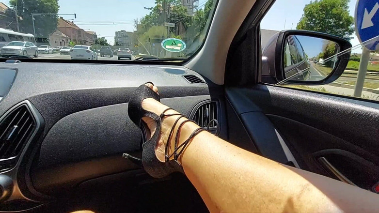 Step Mommy: Aku mergokin tante seksi di taman untuk pesta seks