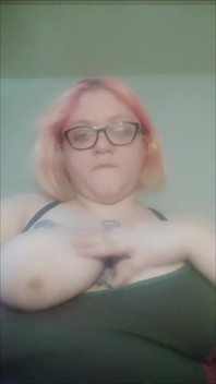 Amputada Gorda BBW Jgando Con Sus Enormes Tetas - Cámara Lenta Amateur