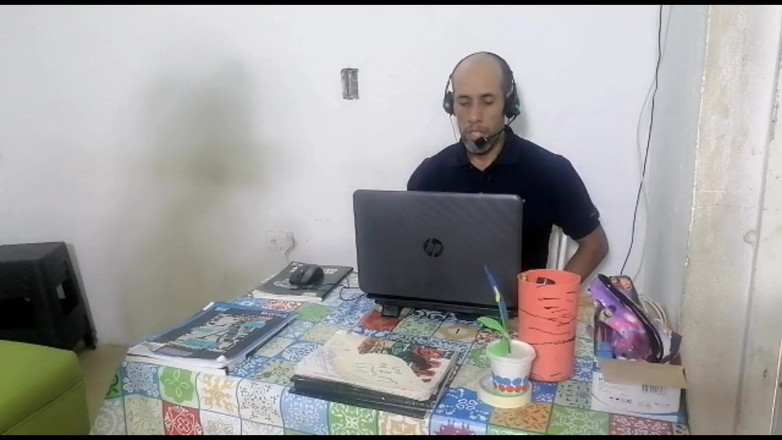 Adribella69: 상사의 바람난 남편 마누라를 따먹어, 남편보다 자지 큰 자지를 가지고 있기 때문에 우유를 달라고 하는 그녀