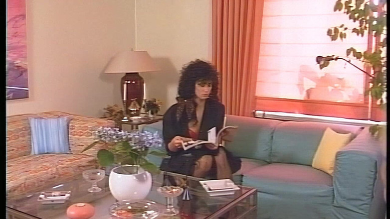 VintageXMovies: Seks ghairah dengan suami saya selepas kerja