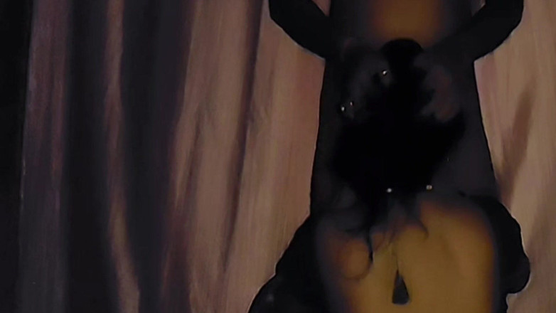 Hotpooja86900: Indiana faz boquete com vizinho e trai o marido