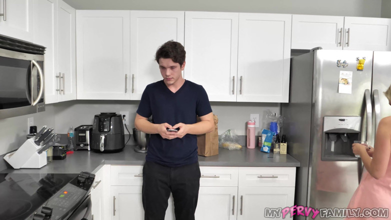 My Pervy Family: Blonde Teases Big Dick Stepbro and Seduces Him to Fuck...