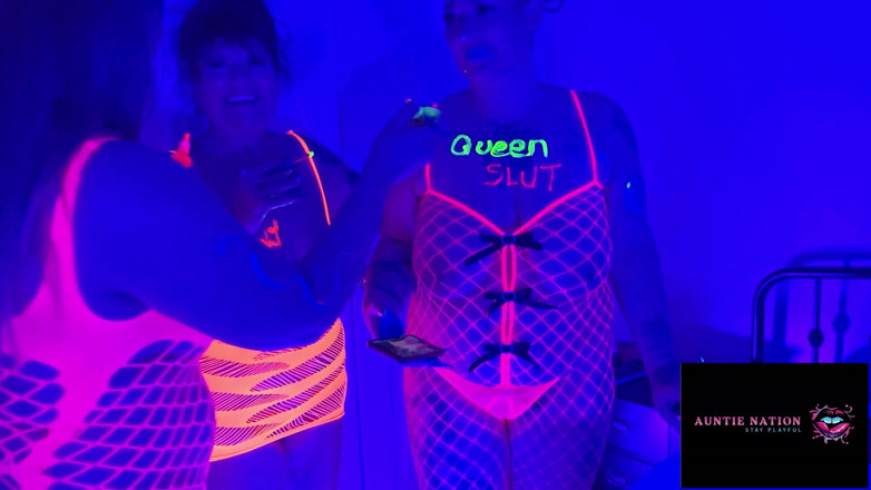 Auntie Nation: Uv 메이헴