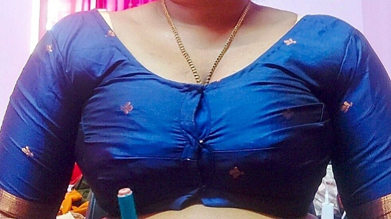 Desi Mohini: Bhabi desi panas dengan hambanya berkongkek tegar secara peribadi