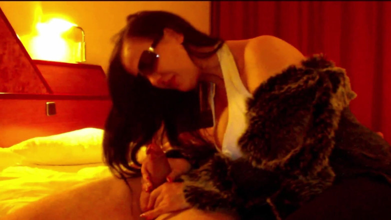 Filles Francaises: Cewek semok perancis yang suka ngocok kontol dengan ganas