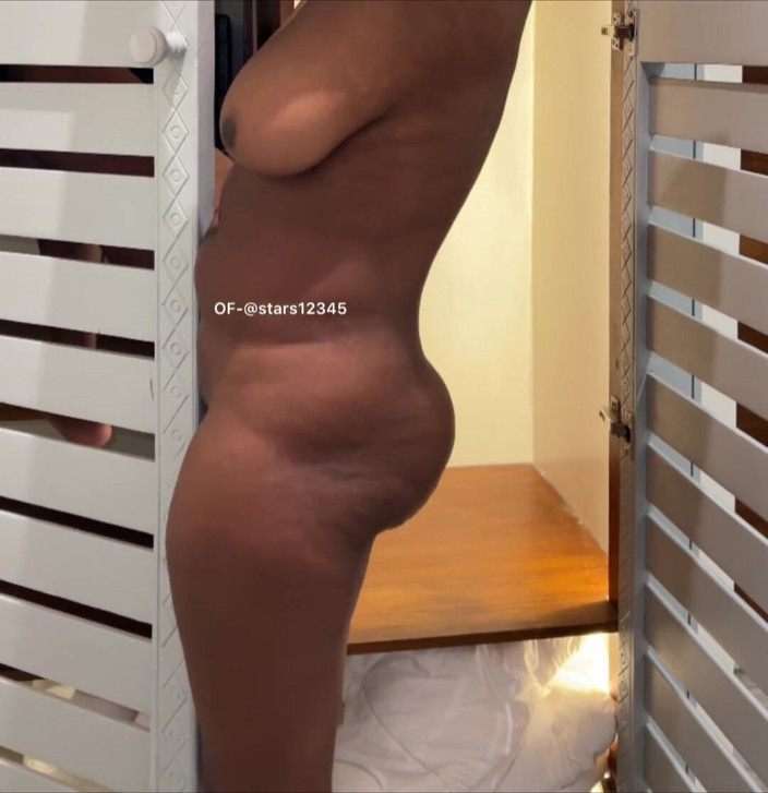 Its Nyota: Closet Humping and Grinding on Hangers Orgasms