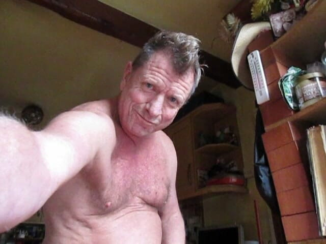 Will Polski: Чи буде Полскі. Повністю голий кінчає, повне навантаження крупним планом