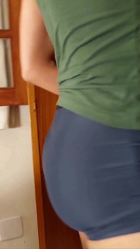 I Fucked My Sister-in-law While She Cleaned the Room.
