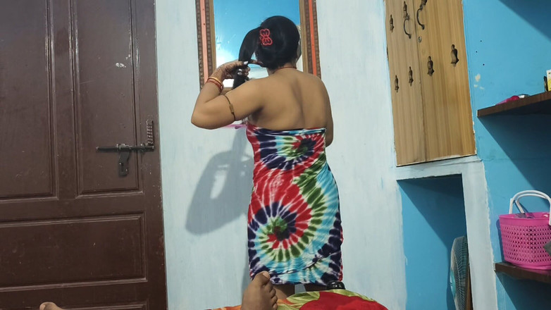 Sona bhabhi: Odia sexvideo, Odia het fru knulla hårt