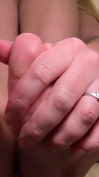 Footjob and Countdown Für Dich