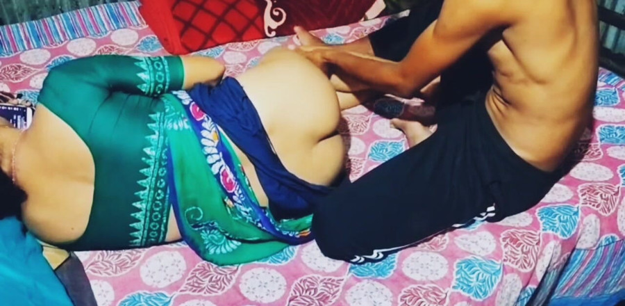 Teensex: بهابي هورني بشاري جميل تريد ديڤر ينيكها