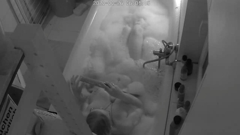 KittieNoOne: 『妻の浴びる』のカム