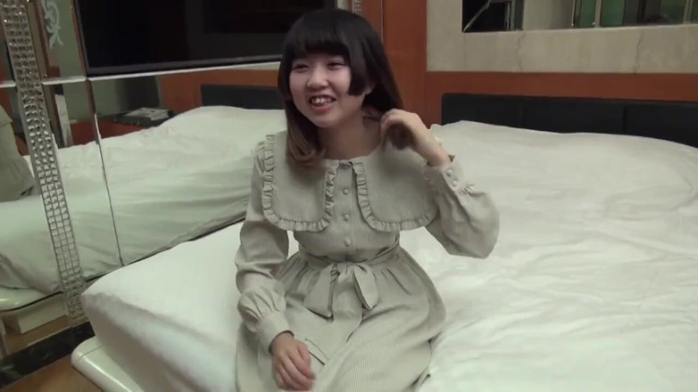 Asian cutie: Asian angel 9698