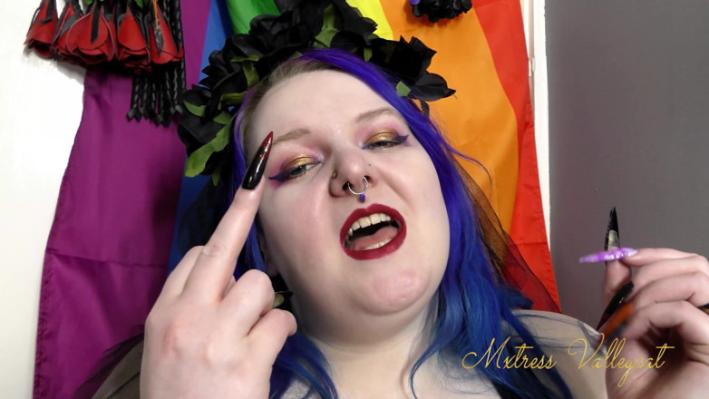 Mxtress Valleycat: Blow my nails