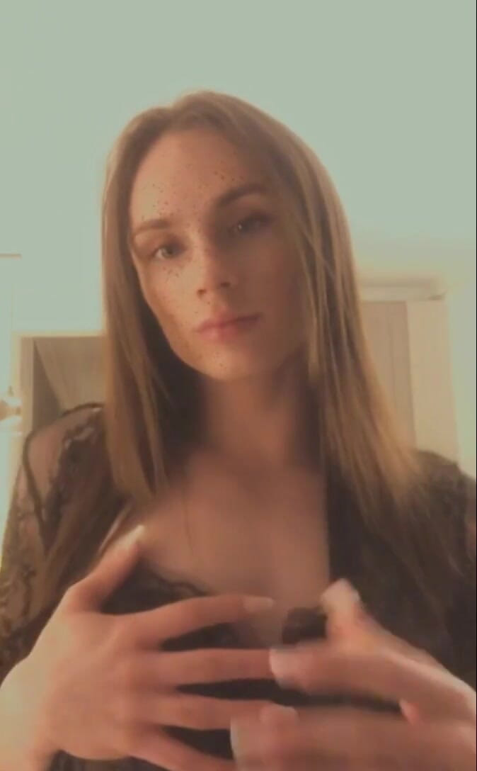 TS Kylie Star: Saluda a tu mami