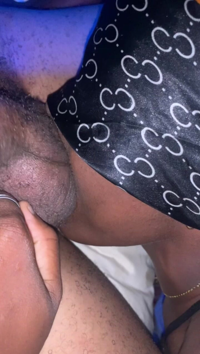 DivaHouz: Amature Ebony Teen Sloppy Sucking Huge Cock Dsl Before Getting...