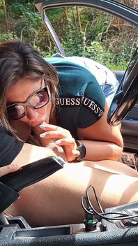 Beautiful Latina with a Big Butt Has Sex in the Car with a Stranger!