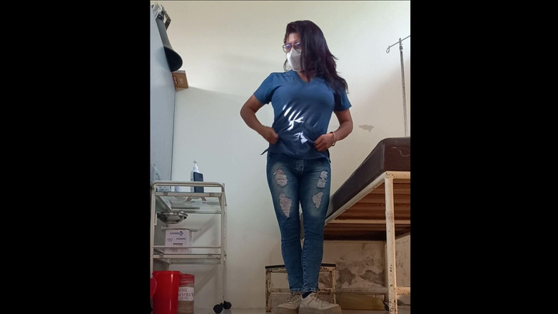 Martin13: Soy enfermera y también soy puta