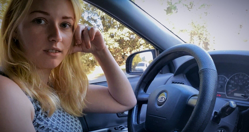 SweetAndFlow: Ho aiutato la ragazza bionda a aggiustare la macchina e...