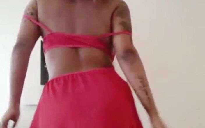 Fernanda Tavares: Stripper
