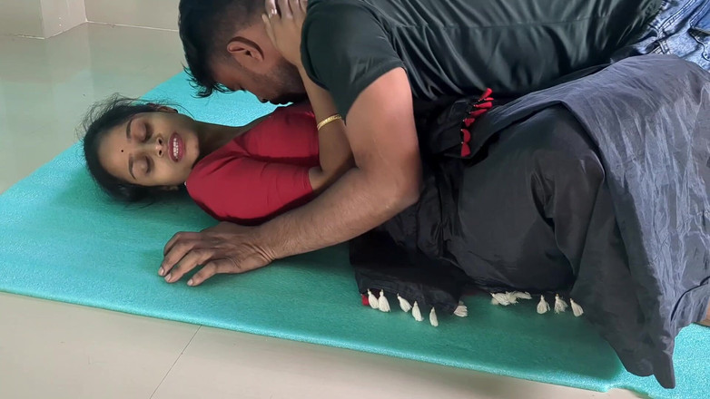 Easypron: Rofiqul секс-видео с Parnita