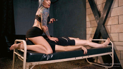 Cruel Anettes fetish world: Menderita pantatnya
