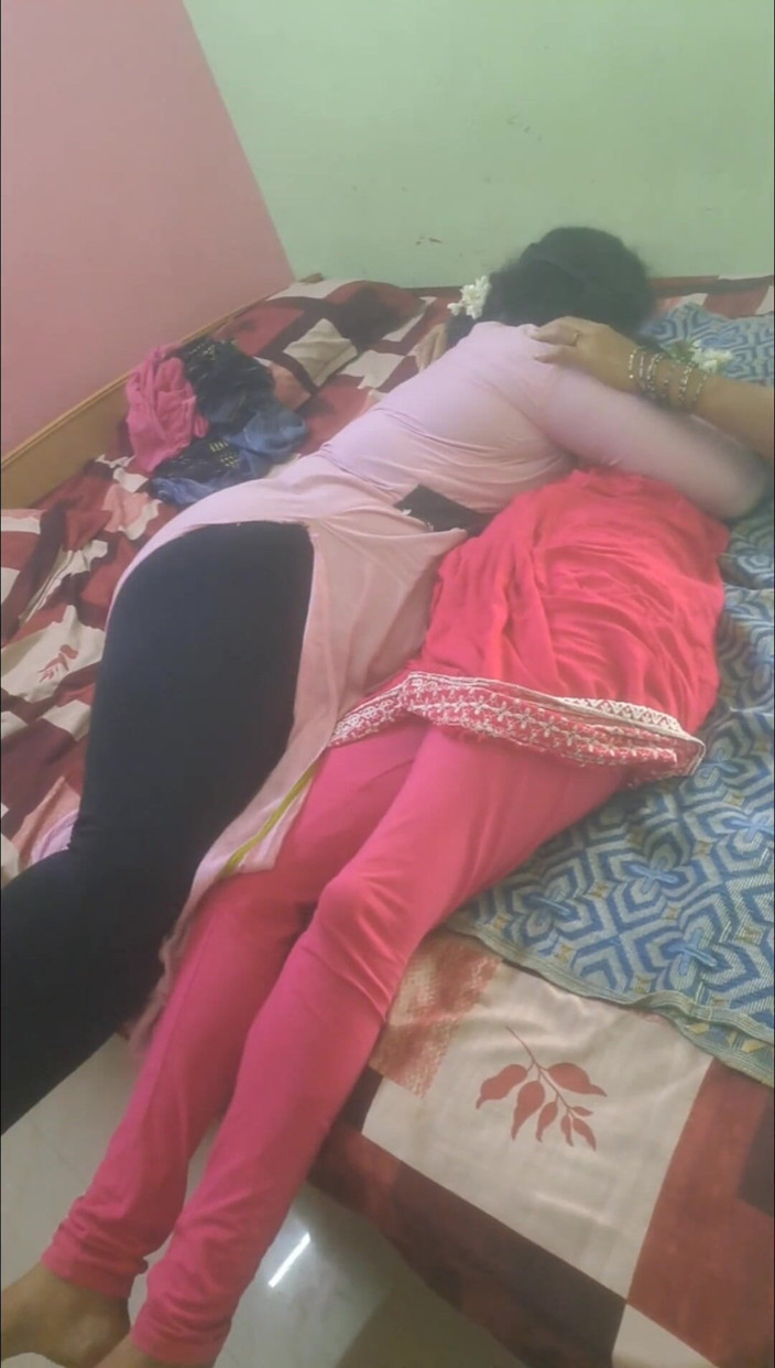 Tamil lesbian: Lesbian Aunties Caught by Boyfriend