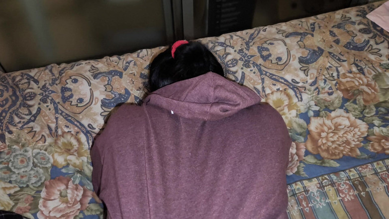 Moo DBOXXX: Fac sex cu mama mea vitregă