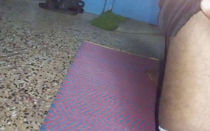 Sweet Indian cock: Hoy me masturbé la polla en el jardín