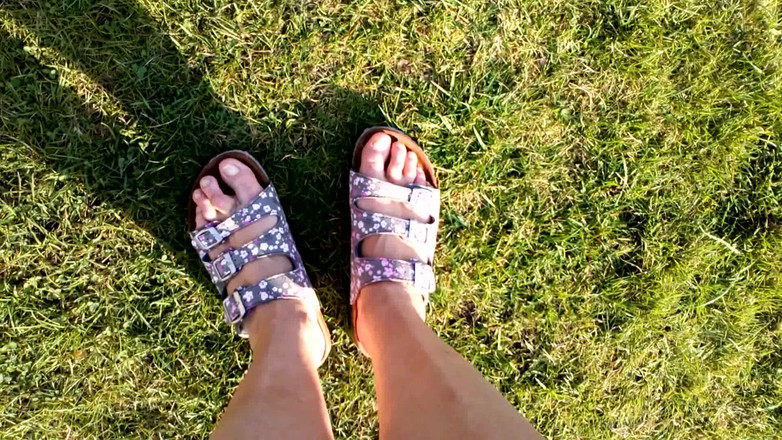 Hot-Pussy66: Terlikli yalınayak 2