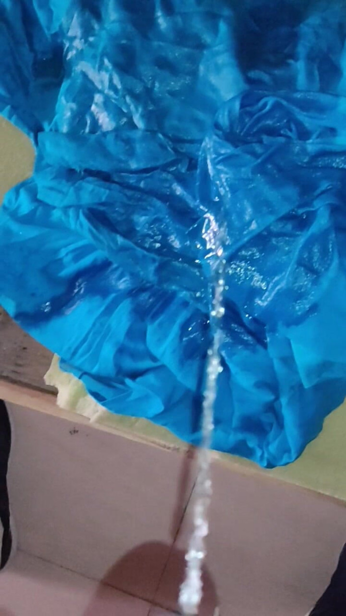 Satin And Silky: Satynowy jedwabny sikanie porno - sikanie na pielęgniarkę garnitur Salwar w...