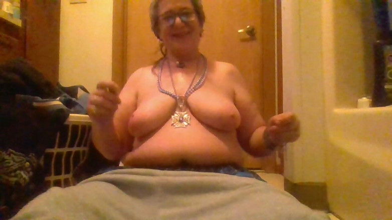 krazykristin: Stripping Tease Yoga Flash Pussy