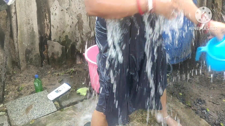 Anita yadav: ホットでセクシーな美しいお風呂