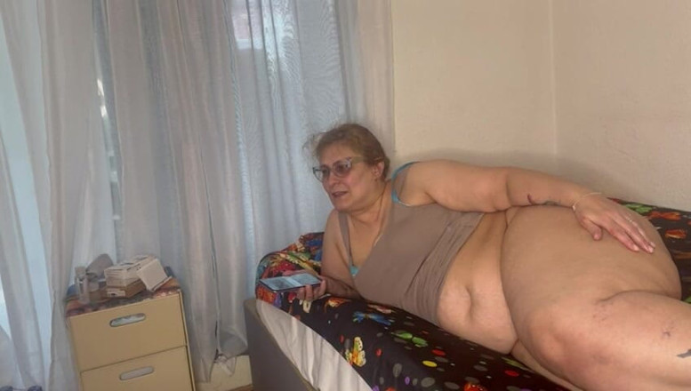Zina Gabon: Pani Zina Gabon Przygotowuje Się Do Ostrego Seksu Bez Zabezpieczenia....