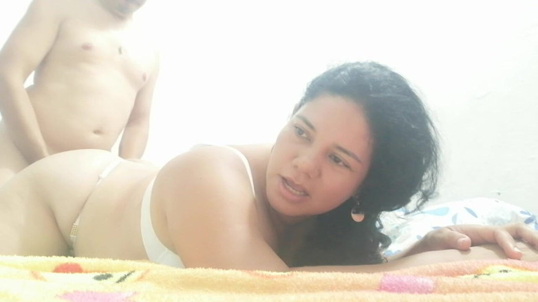 Valkyrie and Luigy Couple: Iubita mea este o curvă supusă