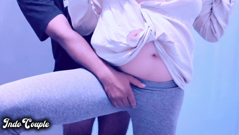 Indo Couple: Pasangan muslim asli berhijab ngentot