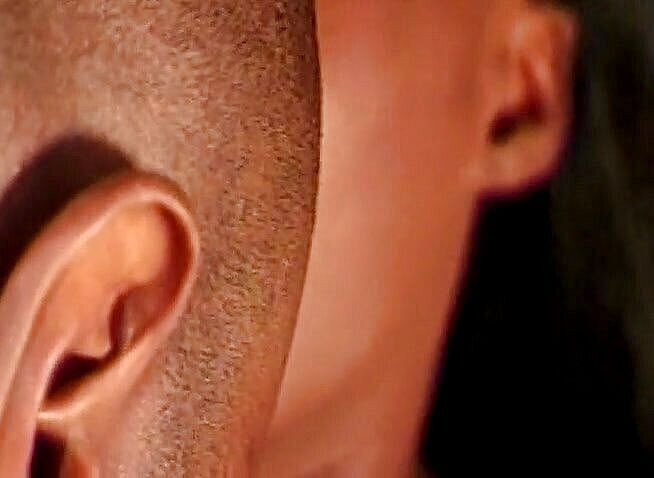 Dark Extreme: Nubian 미녀 도기 스타일