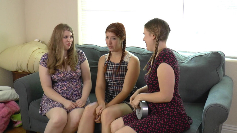 Selfgags classic: Chicas amordazadas y sus tontos juegos de hablar