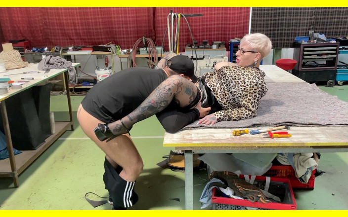 Cat-Coxx: Horny Boss Fucks Apprentice at Work!
