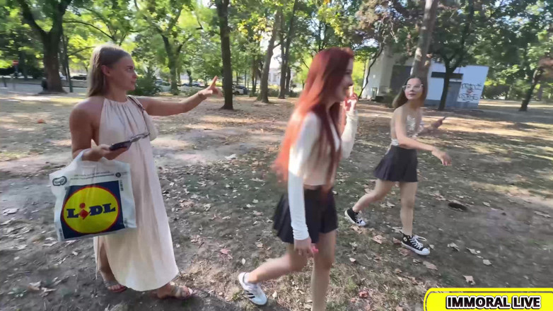 Immoral Live: POV czwórka po jeździe łodzią z Mią Mi i Megan Murkowski