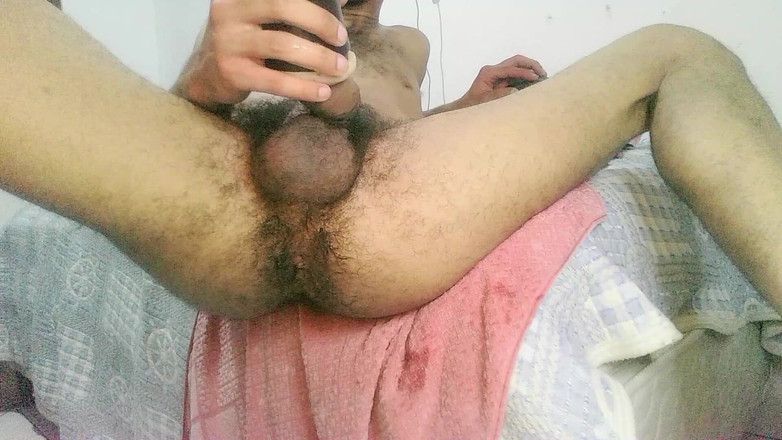 Virtual ToyBoy: Przyjdź I Skrzywdź Tego Niegrzecznego Samca?