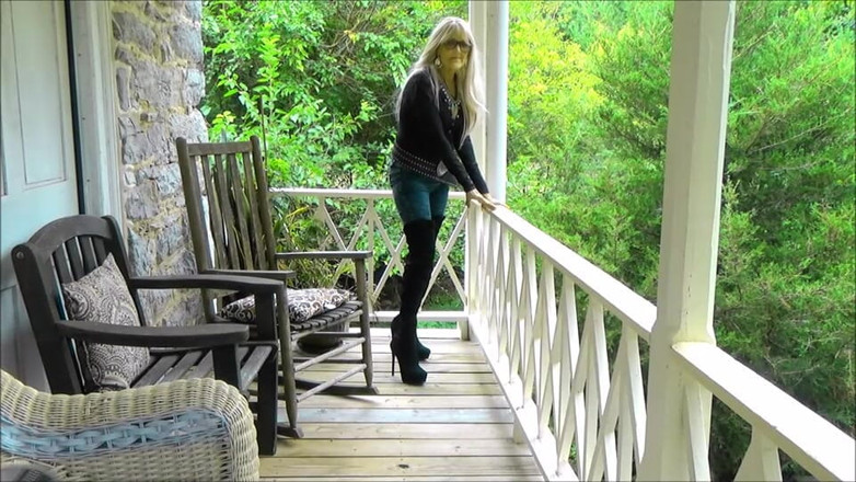 Patty doll 53: Ibu lagi telepon