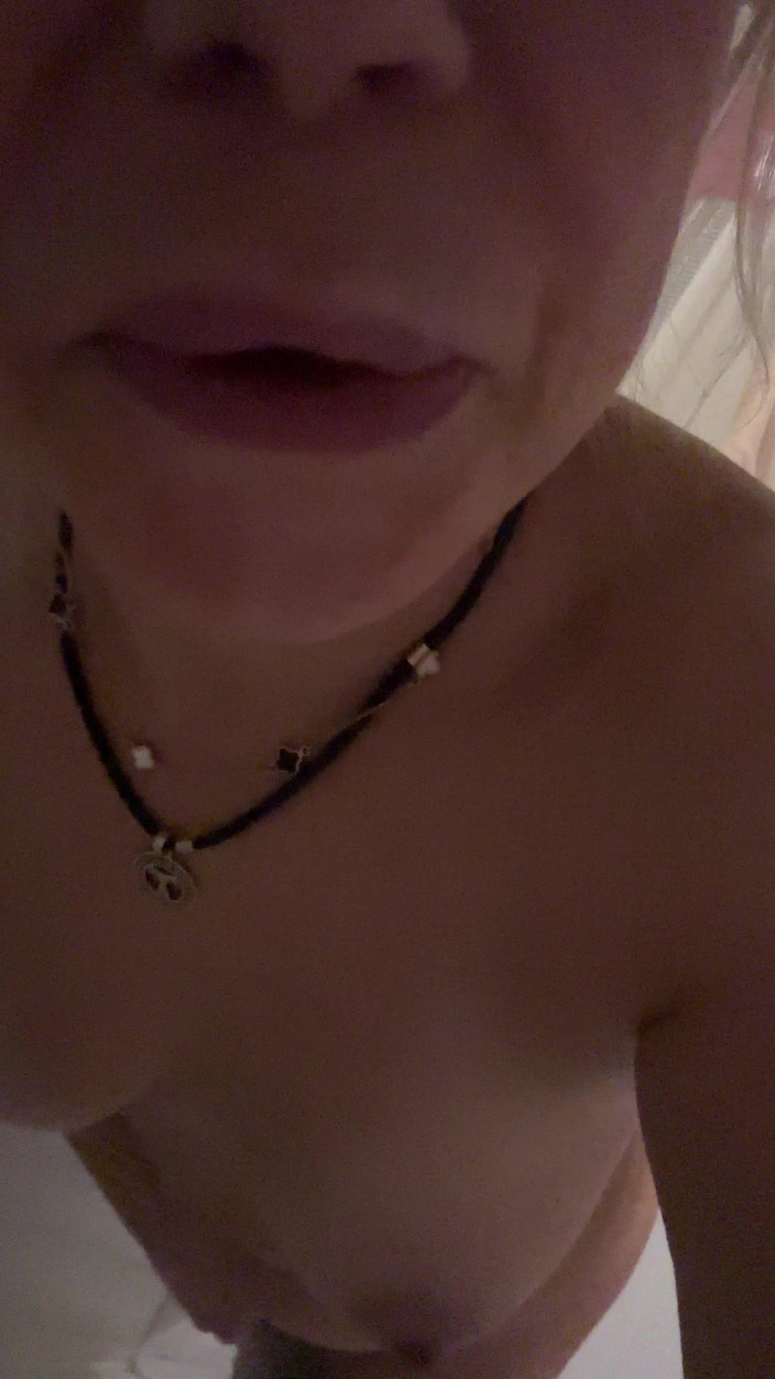 LarisaCum: Persetan pantat saya jauh dengan zakar besar anda! Saya suka,...