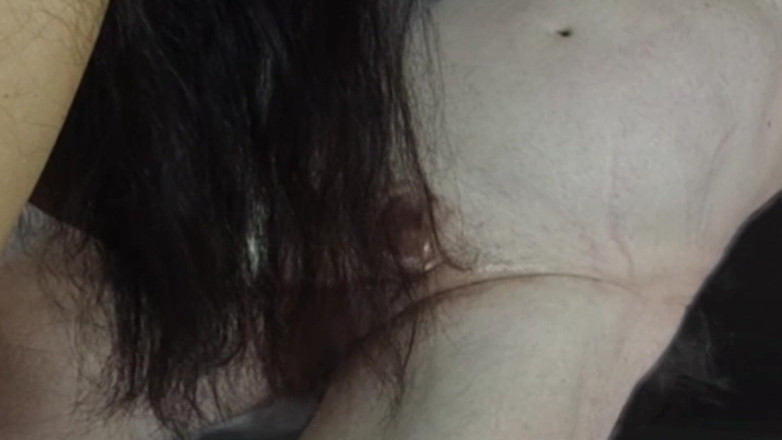 ADAMANDEVE: アダマンデーヴとルポとの最も熱いクローズアップ