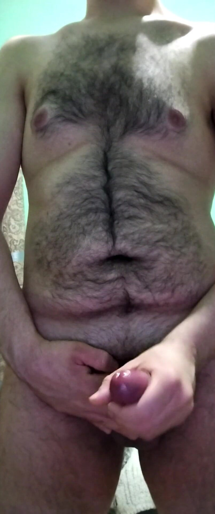 Cielni: Jonge homo masturbeert totdat ze klaarkomt