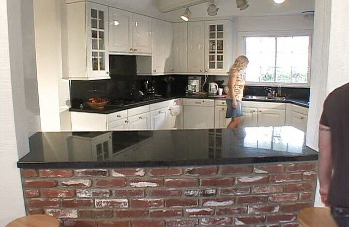 Perfect Porno: Vợ nấu ăn với bộ ngực to được đụ trong nhà bếp